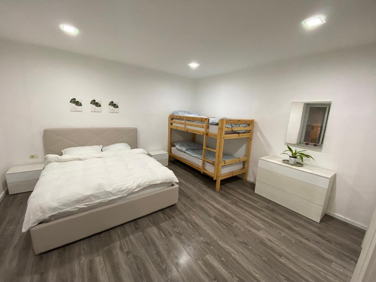 Maison Bellevue - 2 Bdrm Villa In Borsh Beach エクステリア 写真